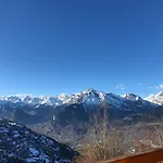 Les Brantes, Refuge Atypique A شاليه