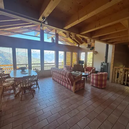 Les Brantes, Refuge Atypique A Chalet